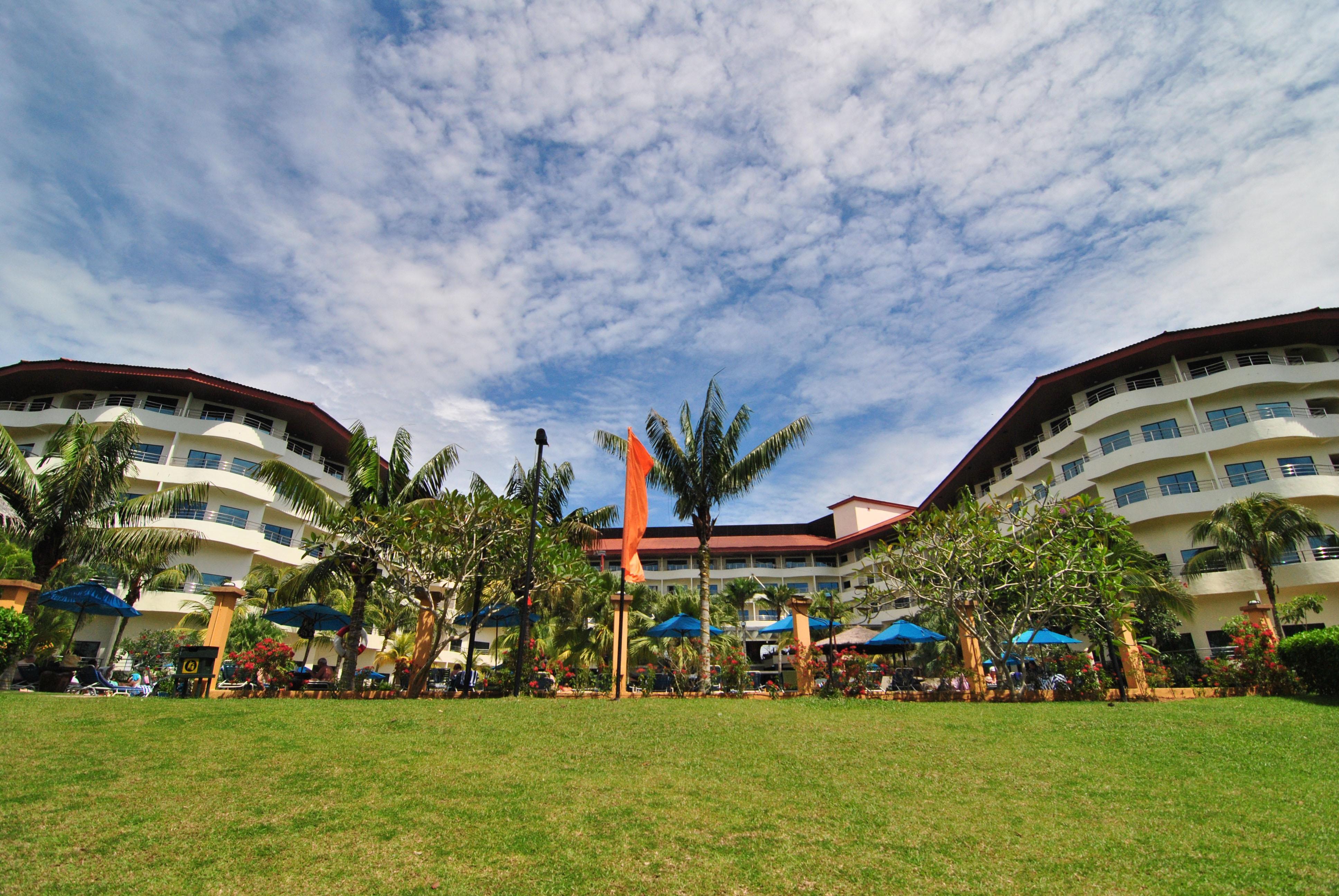 Swiss-Garden Beach Resort, Куантан Экстерьер фото
