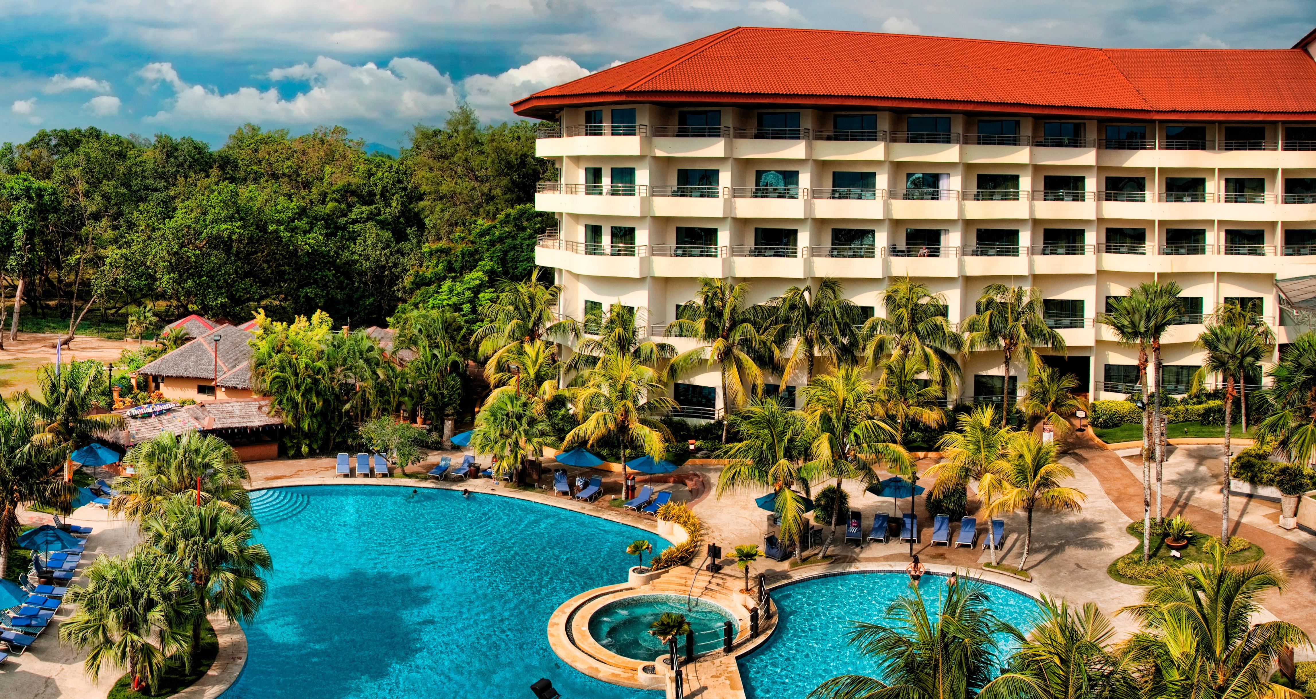 Swiss-Garden Beach Resort, Куантан Экстерьер фото