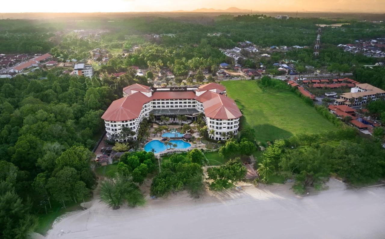 Swiss-Garden Beach Resort, Куантан Экстерьер фото